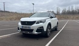 PEUGEOT 3008 1.5 BLUEHDI 130 EAT8 CROSSWAY