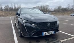 PEUGEOT 308 1.6 PHEV 180 EAT8 GT