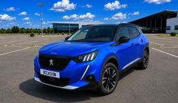 PEUGEOT 2008 GT 1.2 ESSENCE 155 EAT8