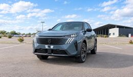 PEUGEOT 3008 1.2I HYBRID 145 GT EXCLUSIVE