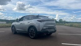 PEUGEOT 3008 (2026) HYBRID 145 E-DCS6 GT