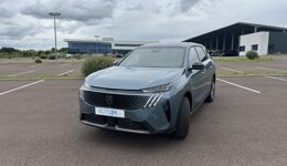 PEUGEOT 5008 (2026) HYBRID 145 E-DCS6 ALLURE