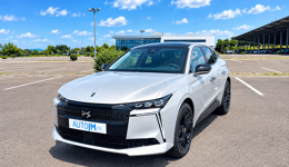 DS NUMERO 4 BLUE HDI 130 AUTOMATIQUE ETOILE ALCANTARA