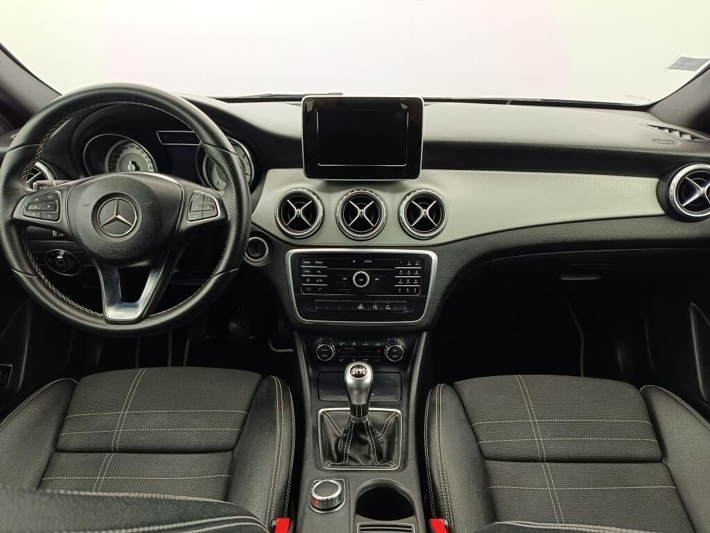 MERCEDES GLA