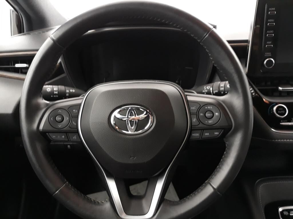 TOYOTA COROLLA TOURING SPORT