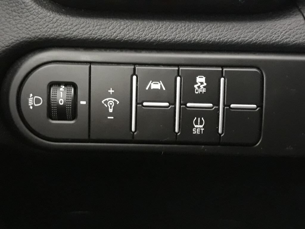 KIA CEE D