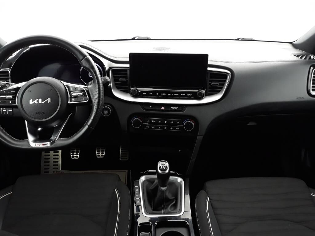 KIA CEE D