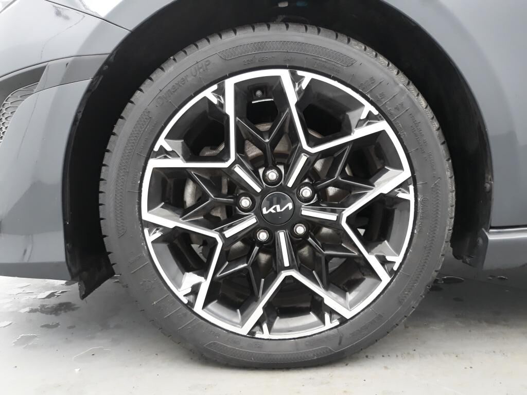 KIA CEE D
