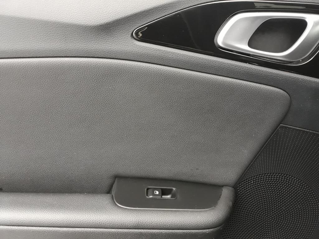 KIA CEE D
