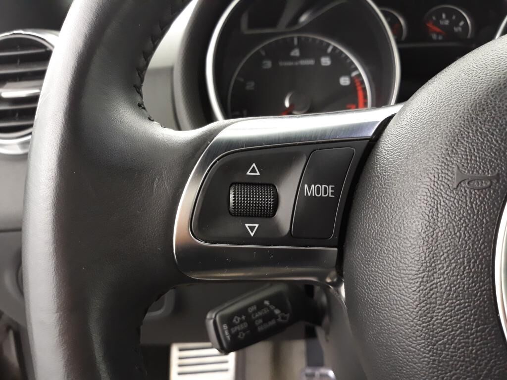 AUDI TT