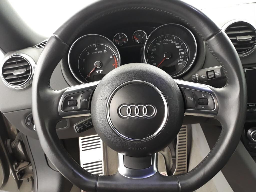 AUDI TT