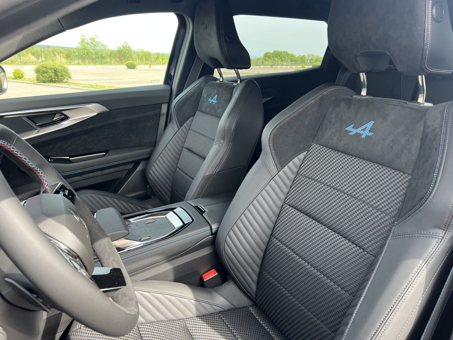 RENAULT ESPACE FULL HYBRID E-TECH 200 ESPRIT ALPINE — photo 7