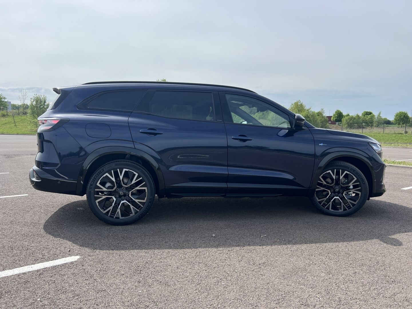 RENAULT ESPACE FULL HYBRID E-TECH 200 ESPRIT ALPINE — photo 4