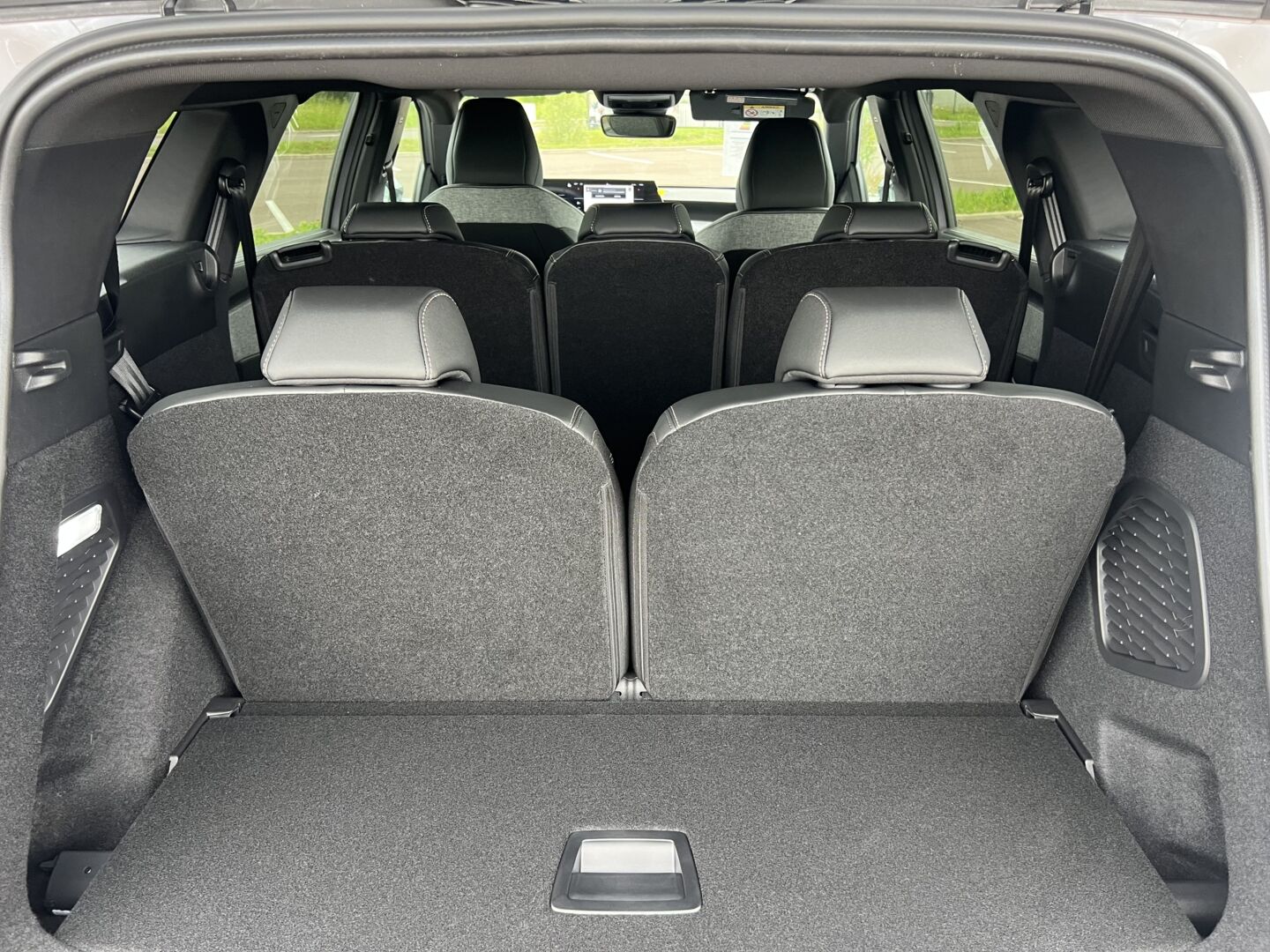 PEUGEOT 5008 HYBRID 145 E-DCS6 ALLURE — photo 5