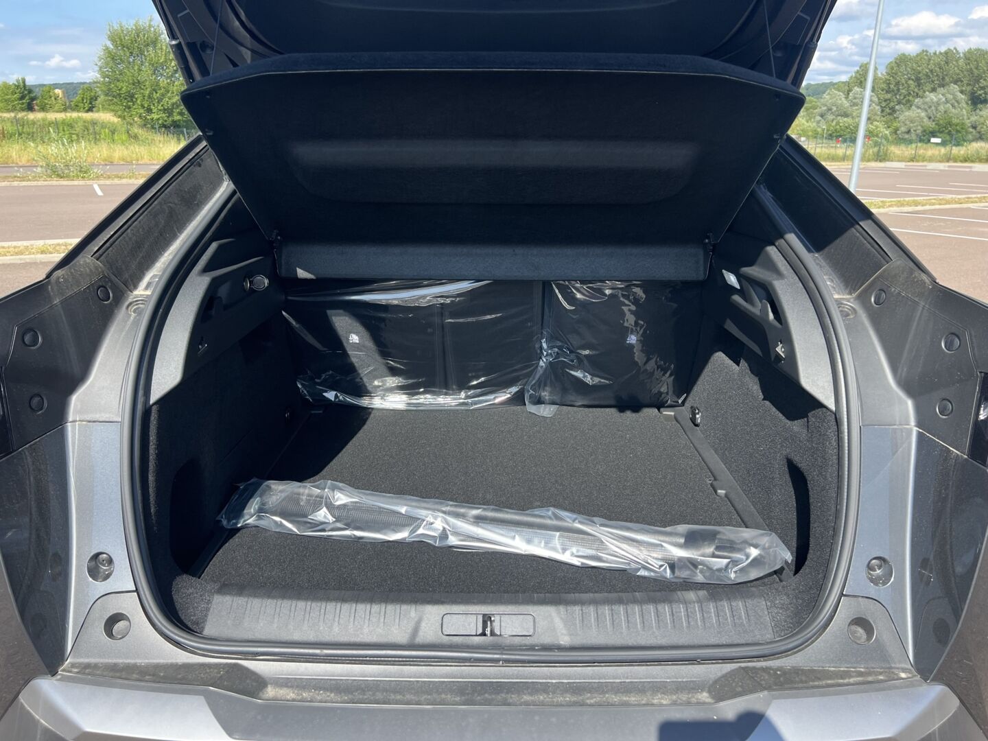 PEUGEOT 3008 HYBRID 145 E-DCS6 ALLURE — photo 5