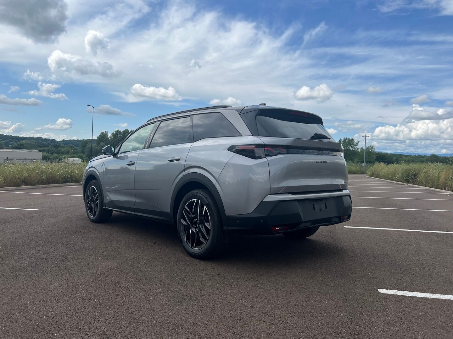 PEUGEOT 5008 HYBRID 145 E-DCS6 GT EXCLUSIVE — photo 2