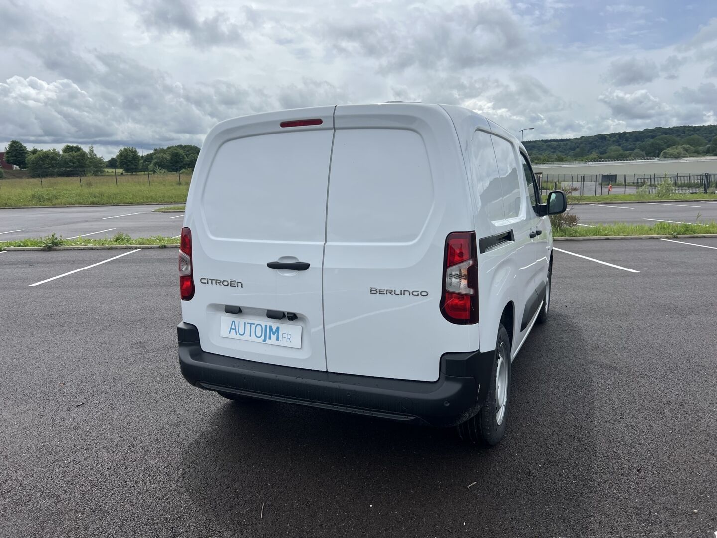 CITROEN BERLINGO VAN FG 650KG BLUE HDI 130 S/S EAT8 TAILLE M CHARGE UTILE STANDARD — photo 3