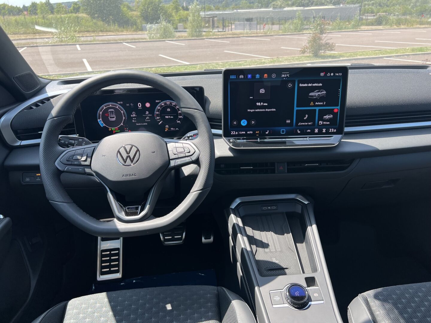 VOLKSWAGEN NOUVEAU T-ROC 1.5 ETSI HYBRID EVO 150 DSG7 R-LINE — photo 6
