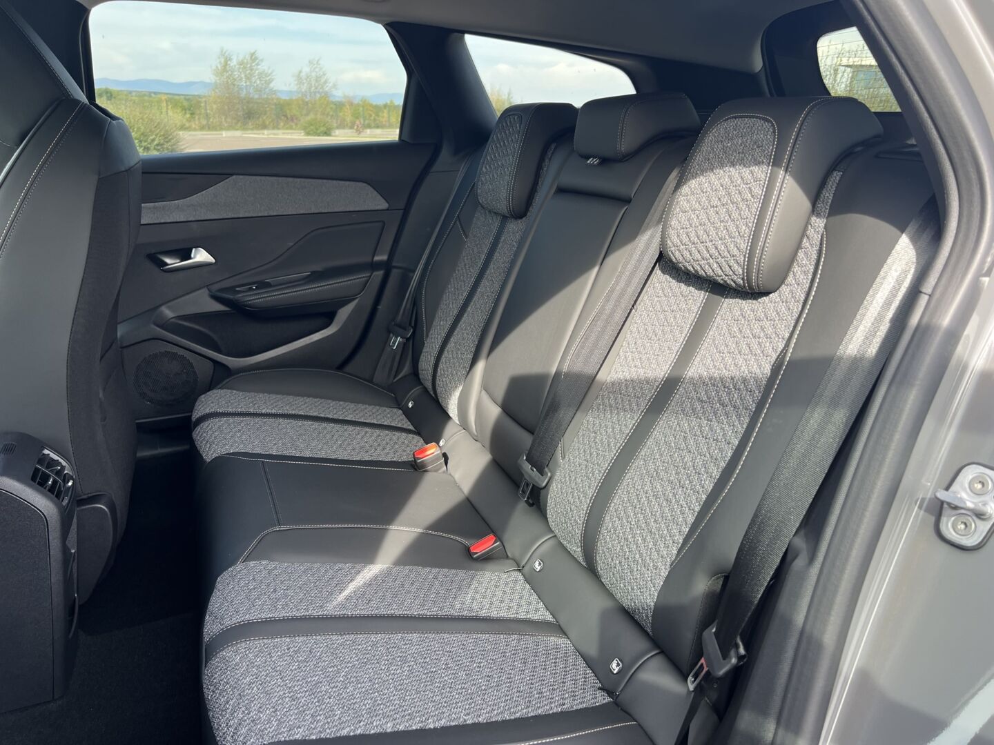 PEUGEOT NOUVELLE 308 SW BLUE HDI 130 S/S ETA8 ALLURE — photo 6