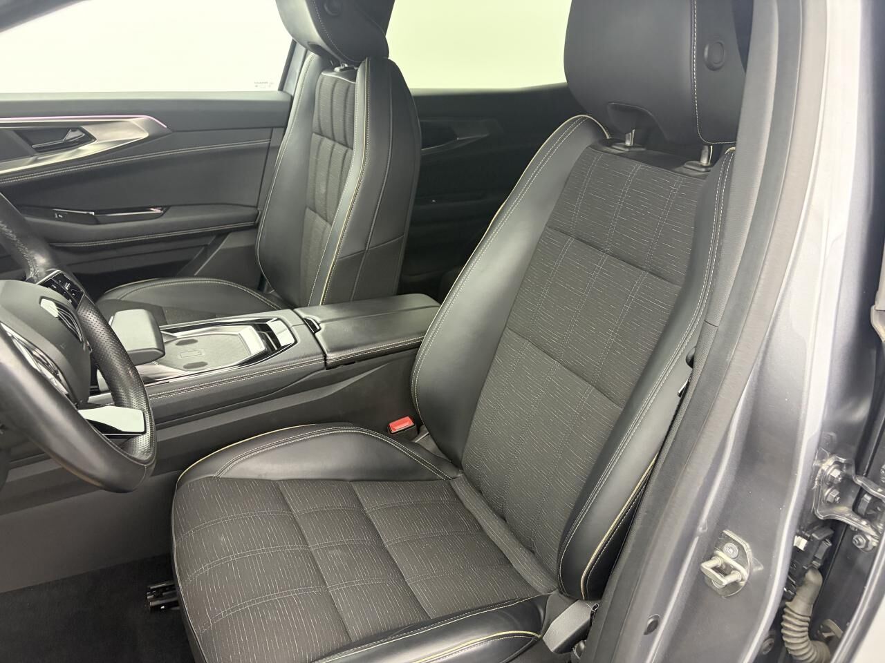 RENAULT AUSTRAL ICONIC 1.3 MILD HYBRIDE 160 + PACK ADVANCED DRIVING ASSIST — photo 18