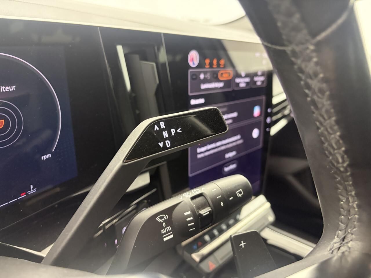 RENAULT AUSTRAL ICONIC 1.3 MILD HYBRIDE 160 + PACK ADVANCED DRIVING ASSIST — photo 25