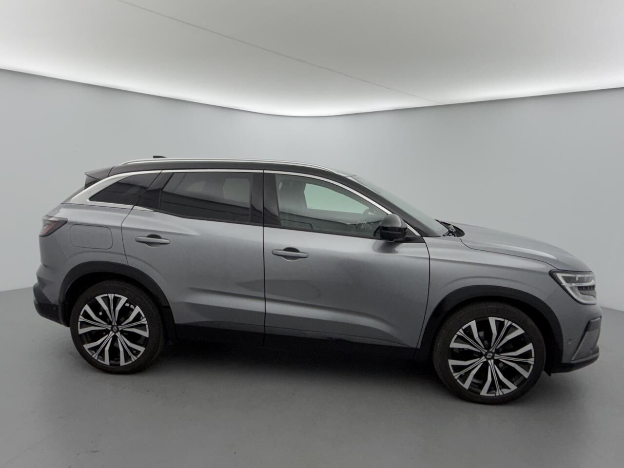 RENAULT AUSTRAL ICONIC 1.3 MILD HYBRIDE 160 + PACK ADVANCED DRIVING ASSIST — photo 4