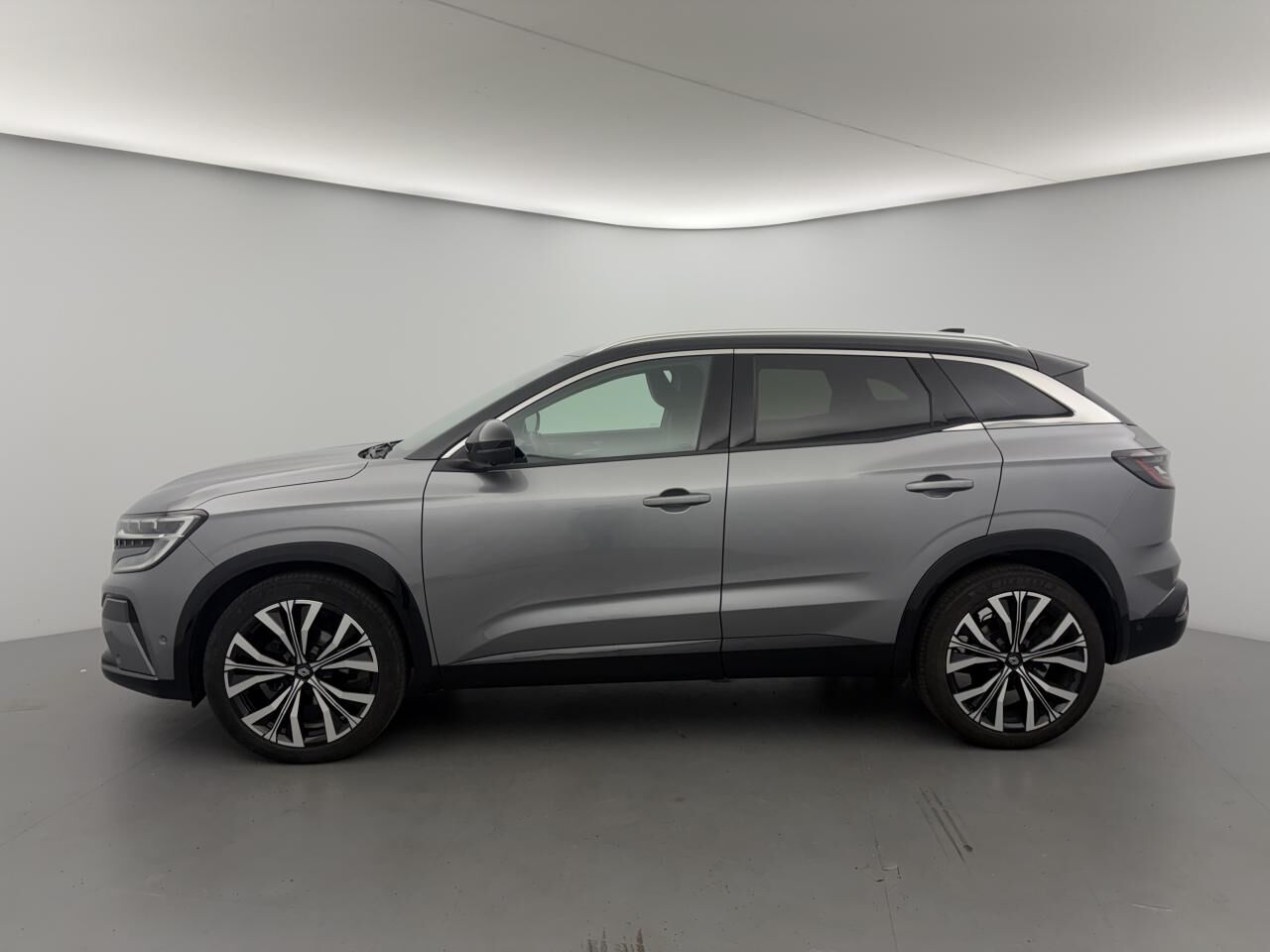RENAULT AUSTRAL ICONIC 1.3 MILD HYBRIDE 160 + PACK ADVANCED DRIVING ASSIST — photo 8