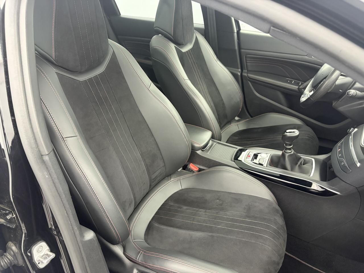 PEUGEOT 308 SW GT 1.5 BLUEHDI 130 + TOIT PANORAMIQUE — photo 20