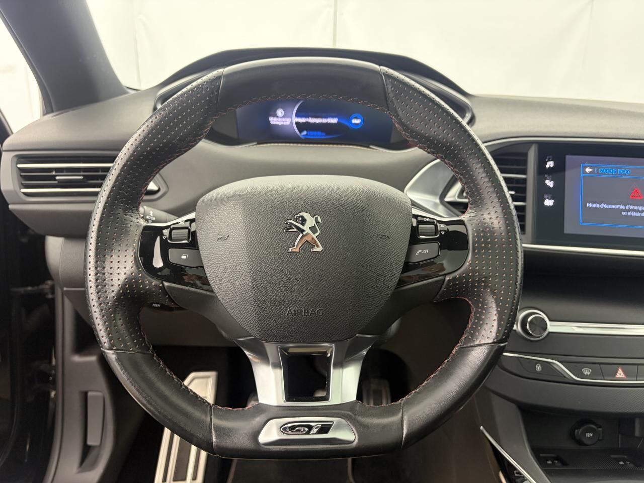PEUGEOT 308 SW GT 1.5 BLUEHDI 130 + TOIT PANORAMIQUE — photo 21