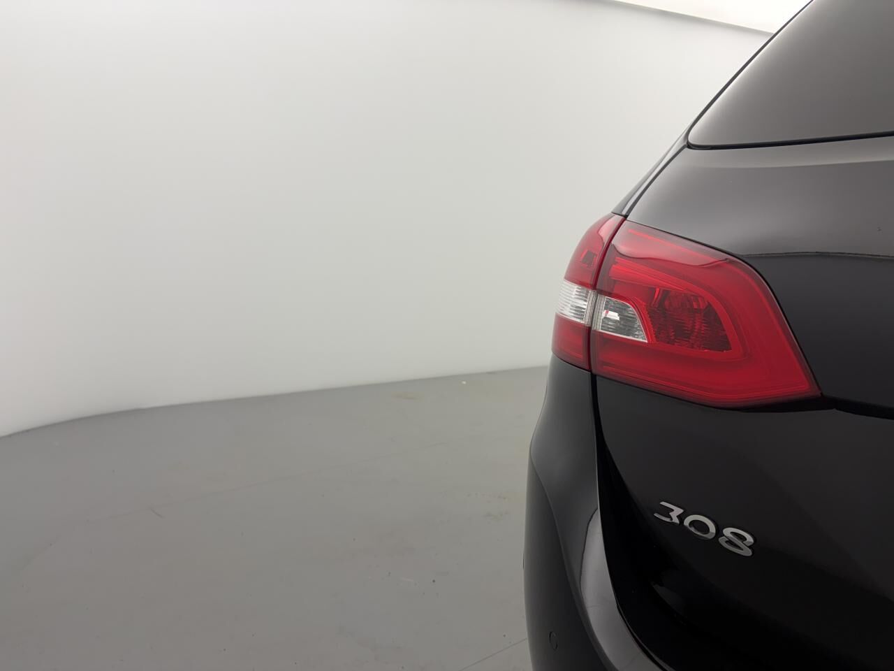 PEUGEOT 308 SW GT 1.5 BLUEHDI 130 + TOIT PANORAMIQUE — photo 15