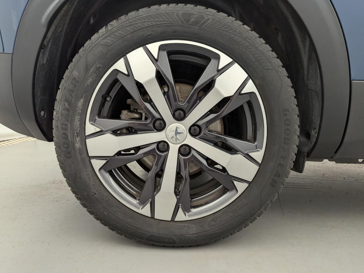PEUGEOT 3008 ESSENCE 12V S&amp;S - 130 - BV EAT8 GT — photo 14
