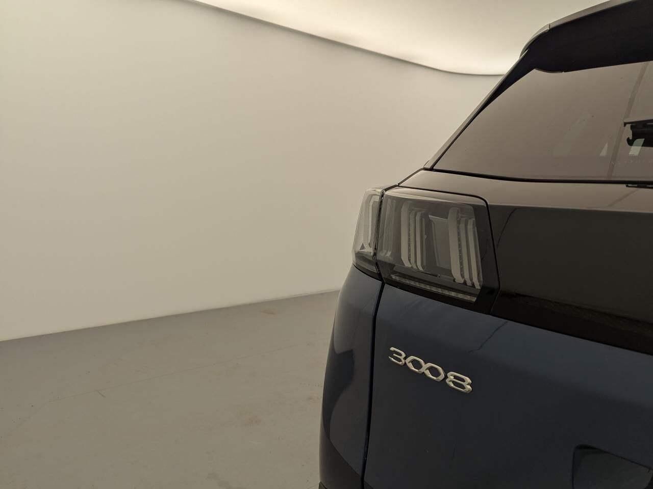 PEUGEOT 3008 ESSENCE 12V S&amp;S - 130 - BV EAT8 GT — photo 16