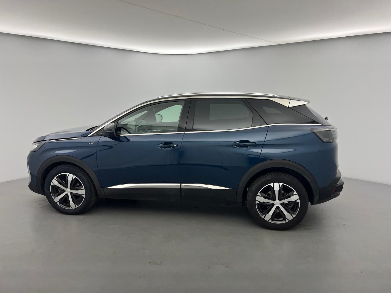 PEUGEOT 3008 ESSENCE 12V S&amp;S - 130 - BV EAT8 GT — photo 9