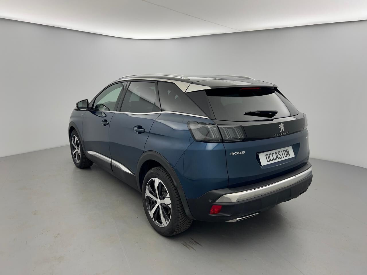 PEUGEOT 3008 ESSENCE 12V S&amp;S - 130 - BV EAT8 GT — photo 8