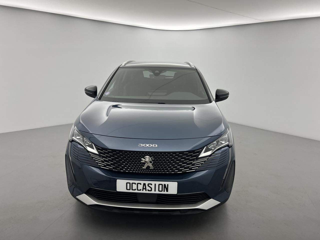 PEUGEOT 3008 ESSENCE 12V S&amp;S - 130 - BV EAT8 GT — photo 3