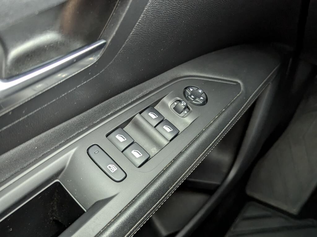 PEUGEOT 3008 ALLURE BLUEHDI 130CH EAT8 + PARK ASSIST + VISIOPARK2 — photo 33