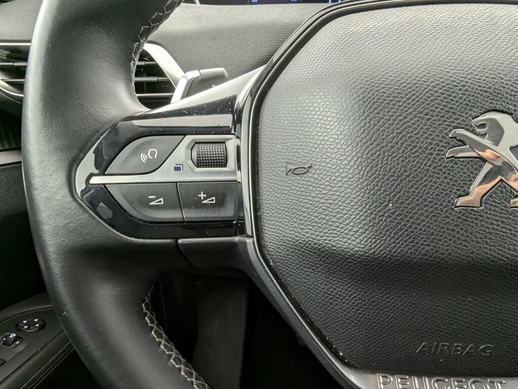 PEUGEOT 3008 ALLURE BLUEHDI 130CH EAT8 + PARK ASSIST + VISIOPARK2 — photo 19