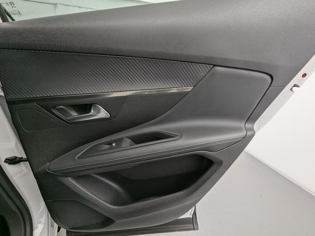 PEUGEOT 3008 ALLURE BLUEHDI 130CH EAT8 + PARK ASSIST + VISIOPARK2 — photo 46