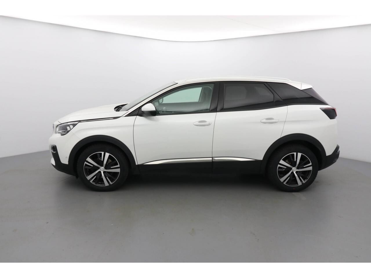 PEUGEOT 3008 ALLURE BLUEHDI 130CH EAT8 + PARK ASSIST + VISIOPARK2 — photo 8