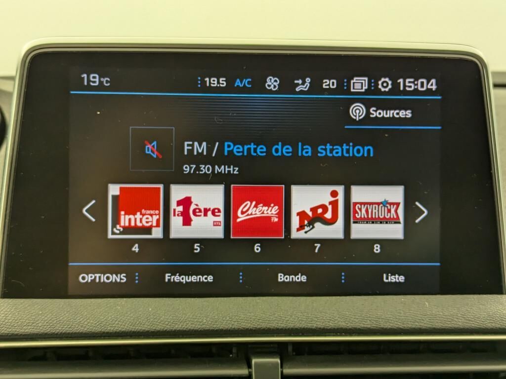 PEUGEOT 3008 ALLURE BLUEHDI 130CH EAT8 + PARK ASSIST + VISIOPARK2 — photo 23