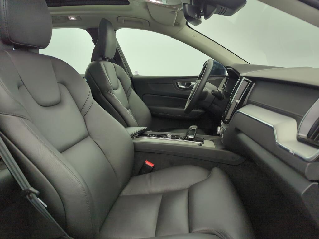 VOLVO XC60 B4 197 CH GEARTRONIC 8 ULTIMATE STYLE DARK — photo 21