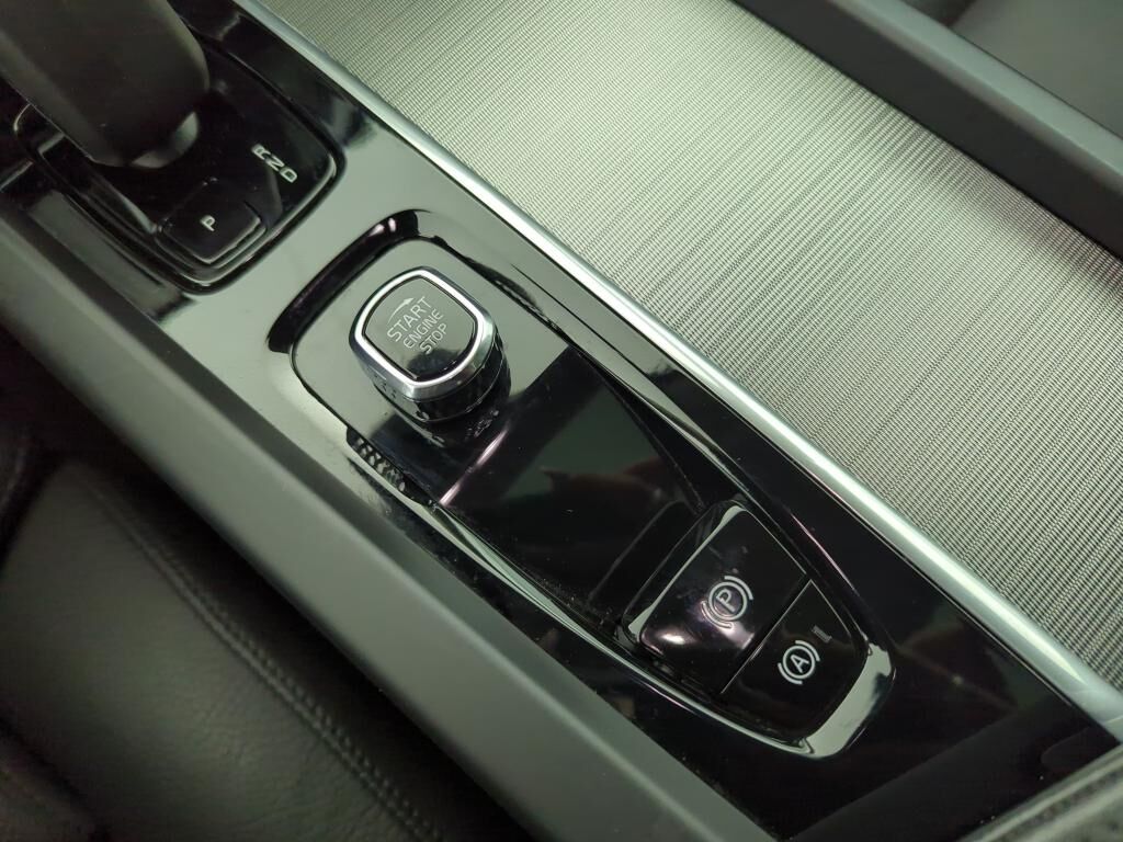 VOLVO XC60 B4 197 CH GEARTRONIC 8 ULTIMATE STYLE DARK — photo 35