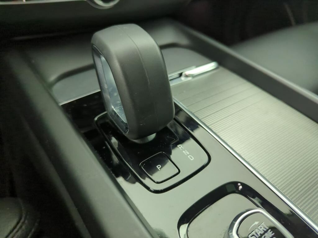 VOLVO XC60 B4 197 CH GEARTRONIC 8 ULTIMATE STYLE DARK — photo 34