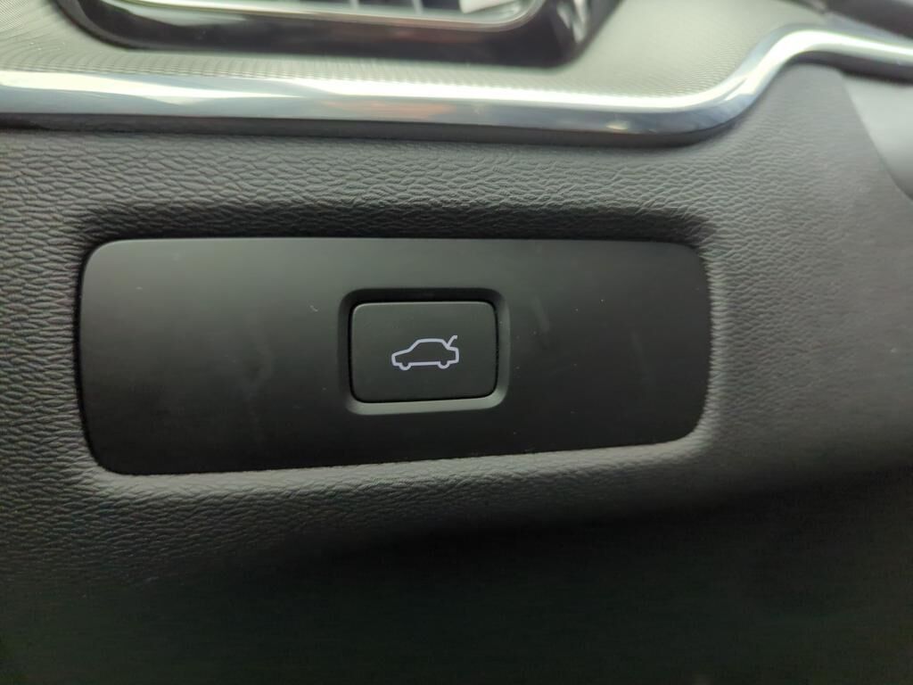 VOLVO XC60 B4 197 CH GEARTRONIC 8 ULTIMATE STYLE DARK — photo 42