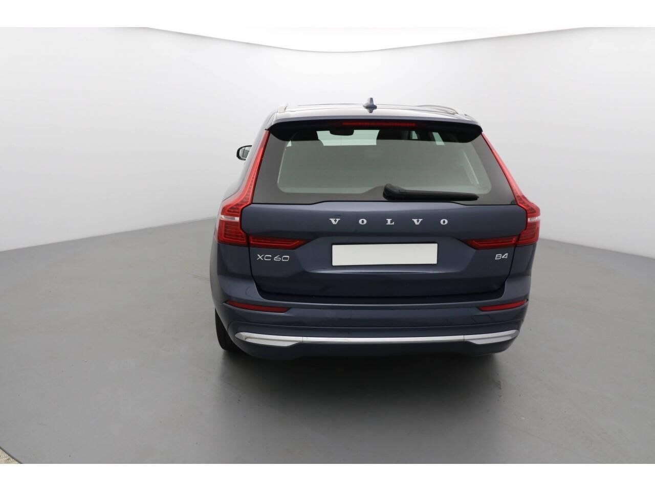 VOLVO XC60 B4 197 CH GEARTRONIC 8 ULTIMATE STYLE DARK — photo 6