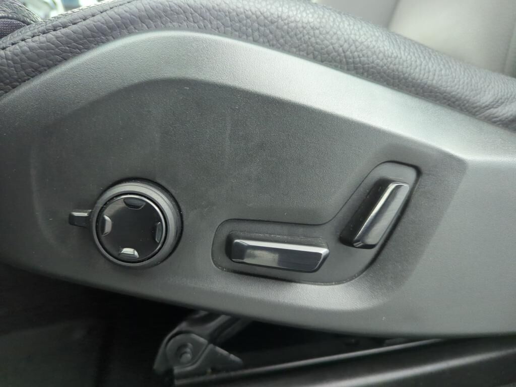 VOLVO XC60 B4 197 CH GEARTRONIC 8 ULTIMATE STYLE DARK — photo 27
