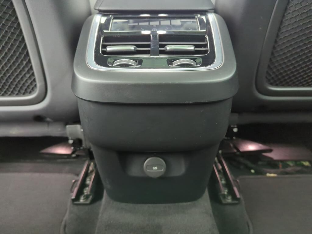 VOLVO XC60 B4 197 CH GEARTRONIC 8 ULTIMATE STYLE DARK — photo 43