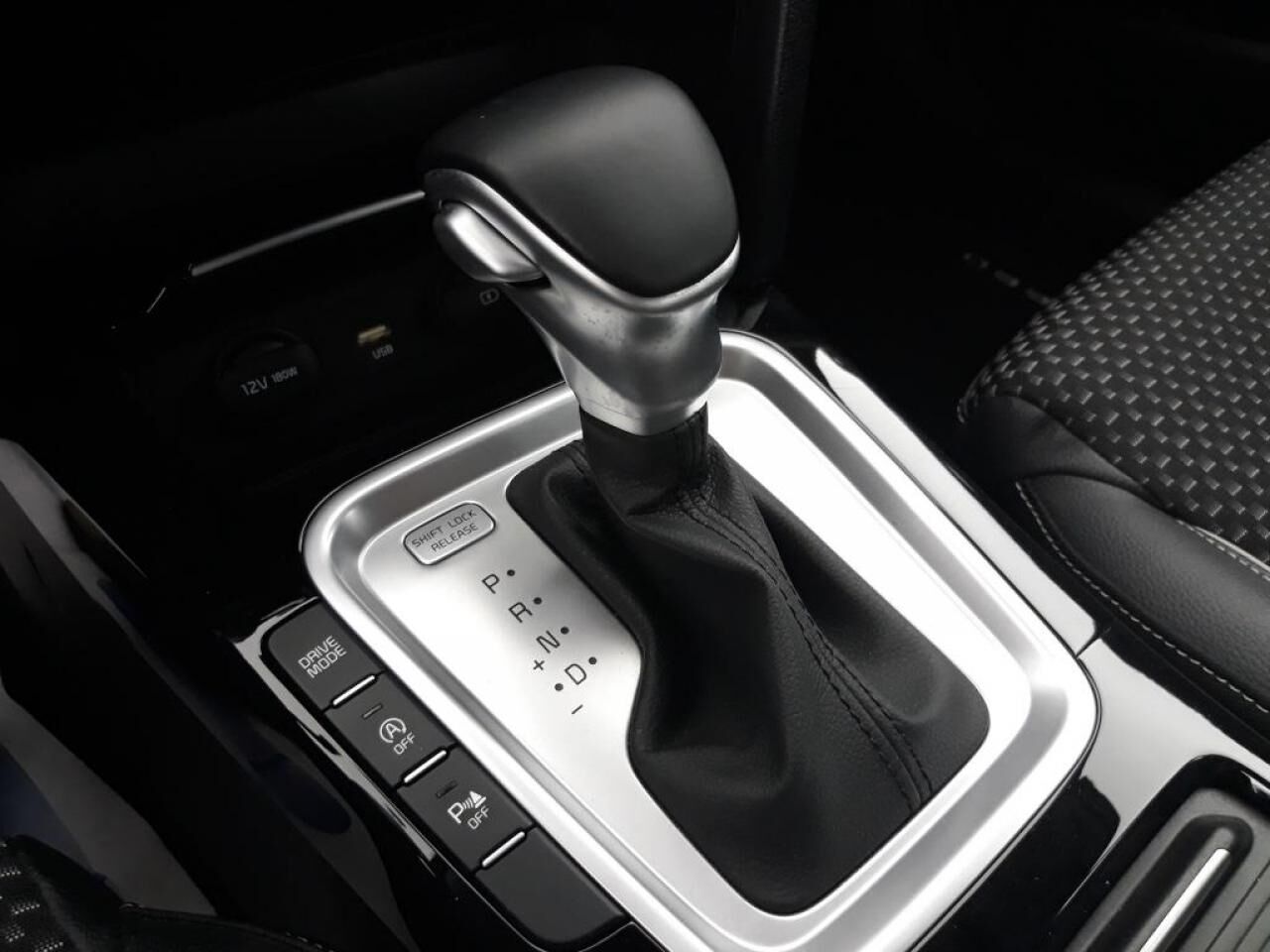 KIA XCEED 1.6 CRDI 136 CH MHEV DCT7 PREMIUM — photo 23