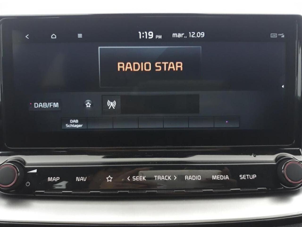 KIA XCEED 1.6 CRDI 136 CH MHEV DCT7 PREMIUM — photo 13