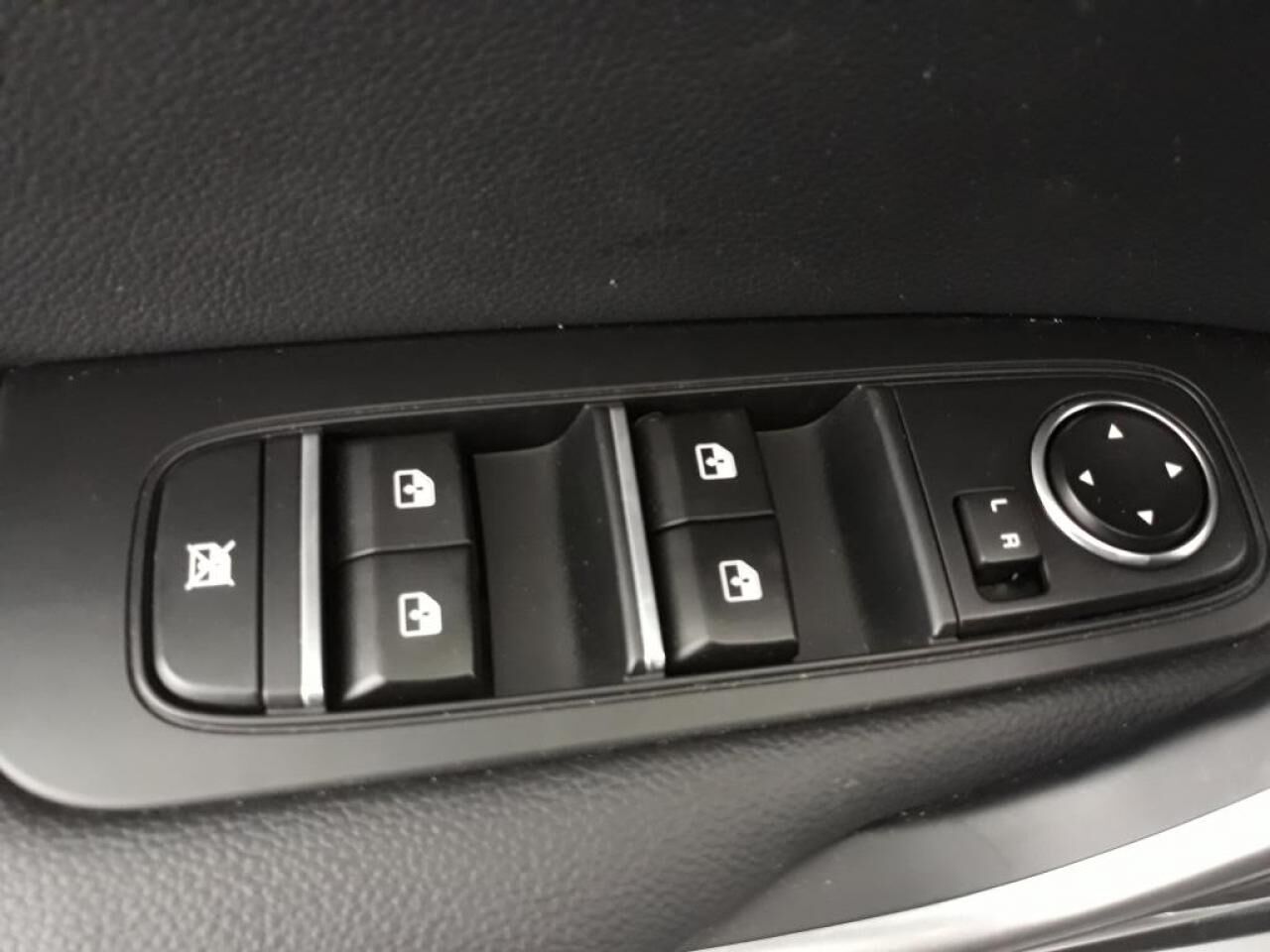 KIA XCEED 1.6 CRDI 136 CH MHEV DCT7 PREMIUM — photo 34